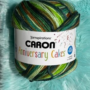 Carbon Anniversary Cakes Yarn - Evergreen